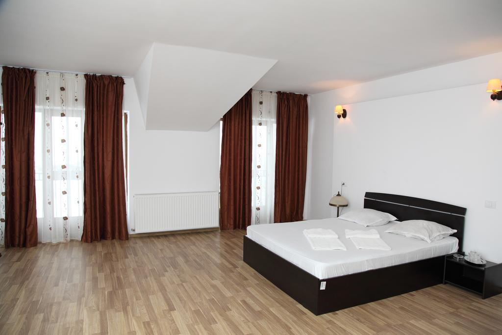 Hotel Rodiv Găeşti Værelse billede